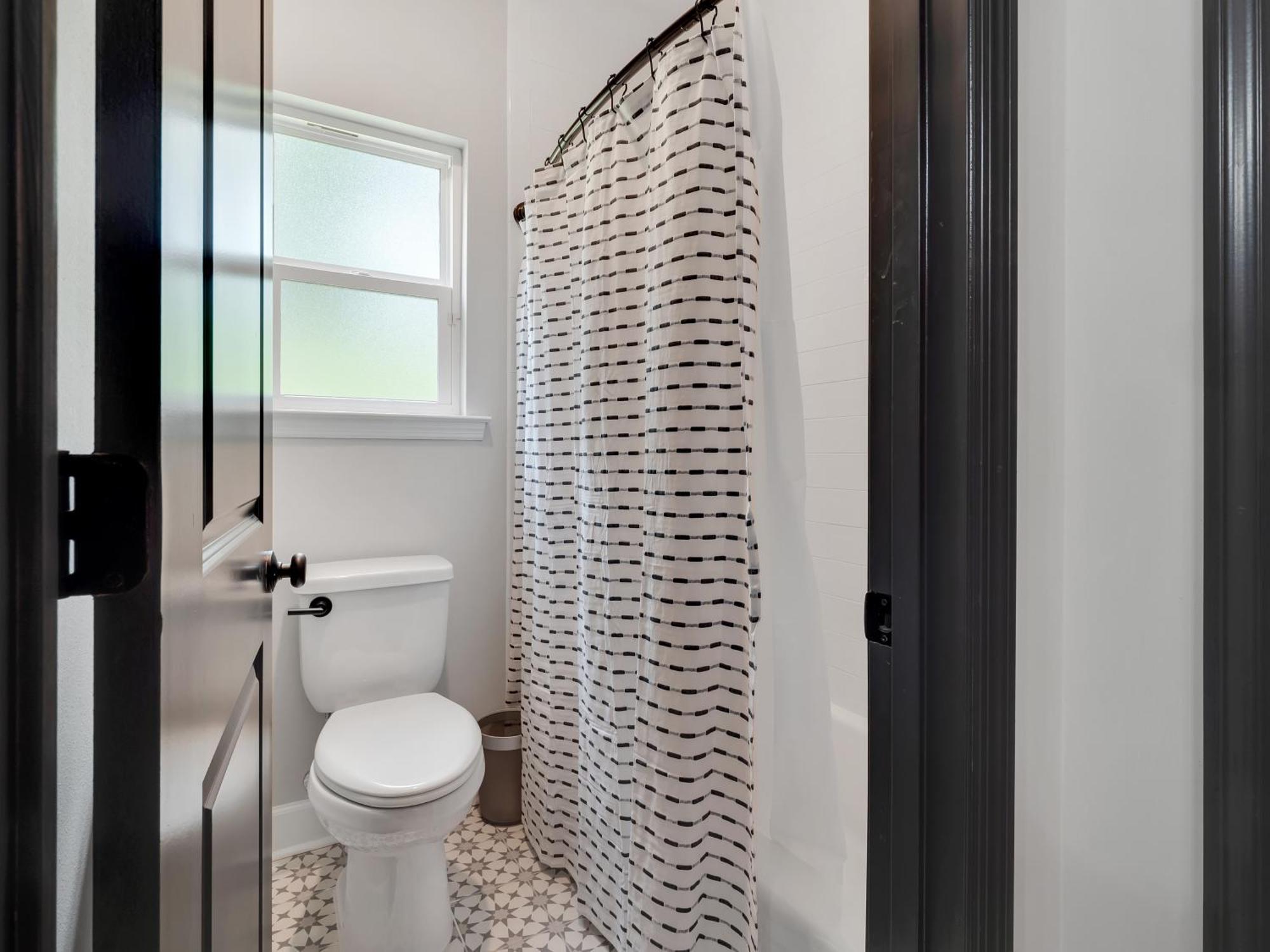 New Take On Midtown Modern Villa Tallahassee Bagian luar foto