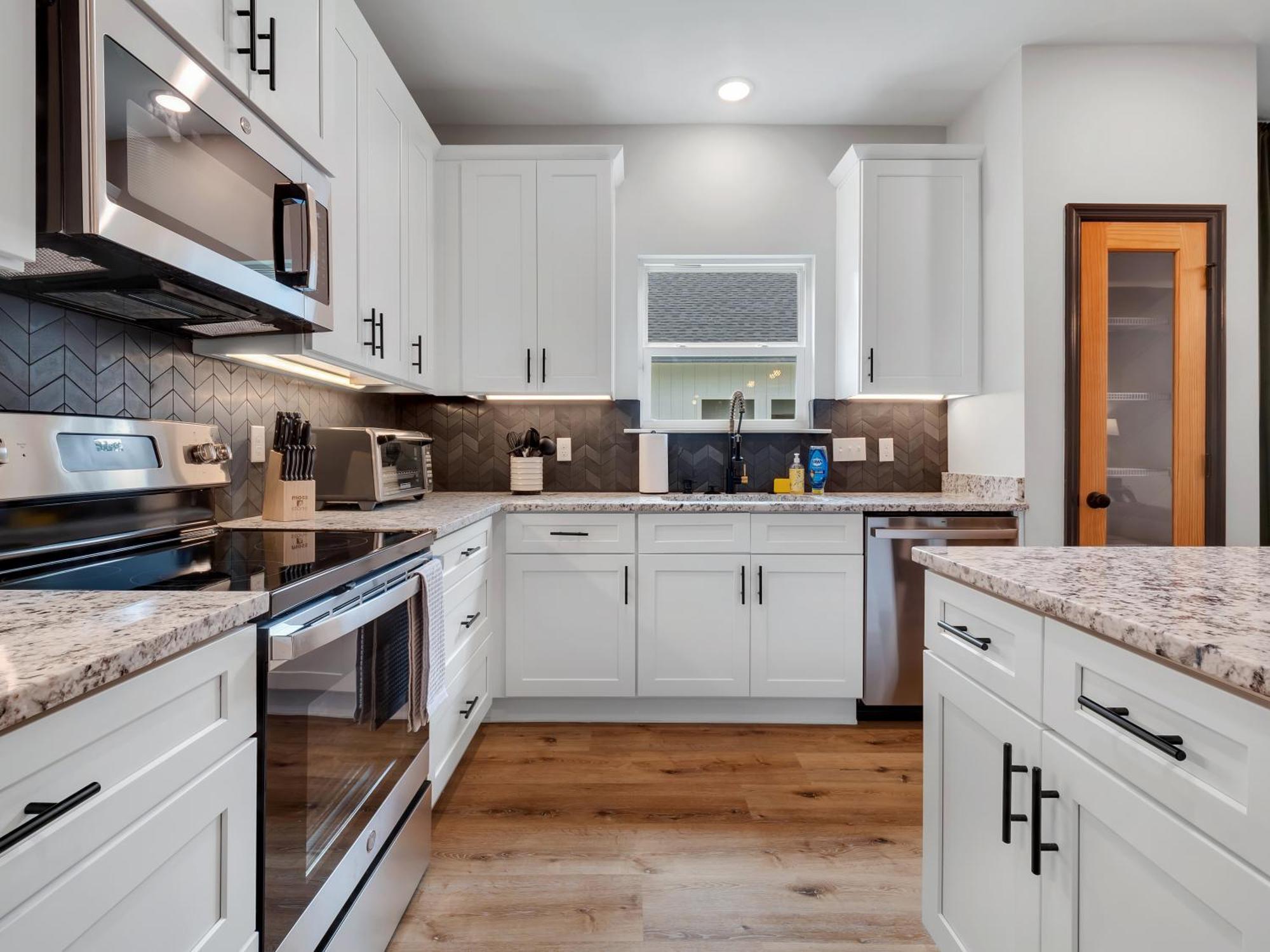 New Take On Midtown Modern Villa Tallahassee Bagian luar foto